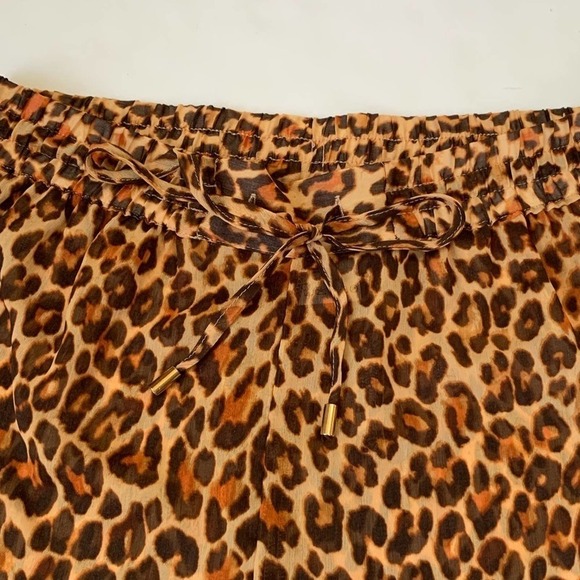 H&M Animal Print High Rise Beach Shorts size Small - Picture 9 of 11